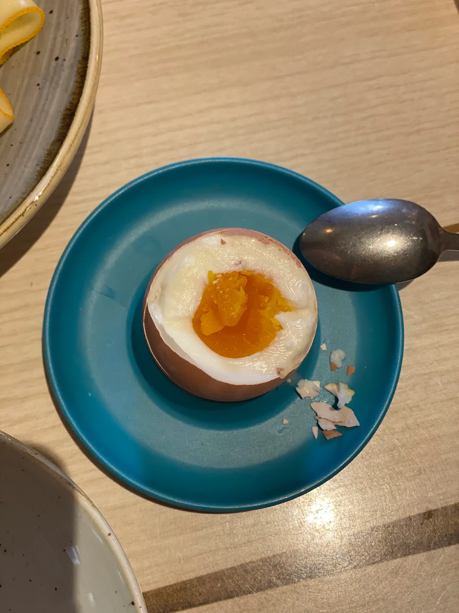 Ei