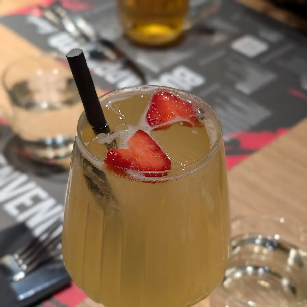 1070 Alkoholfreier Cocktail