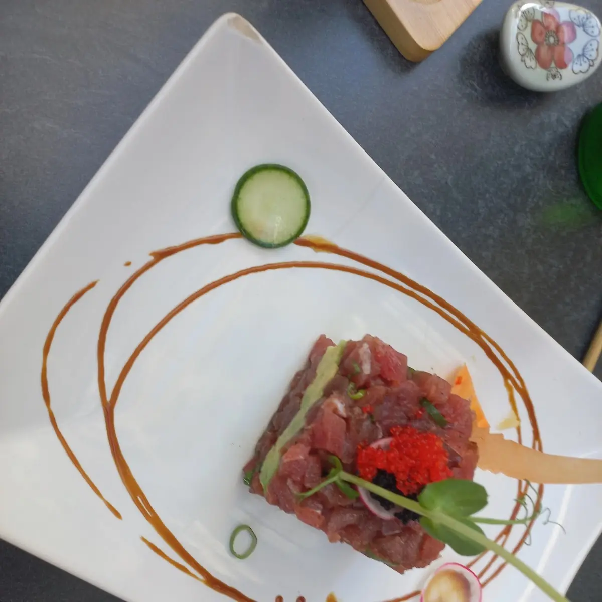 Lachs Avocado Tartar