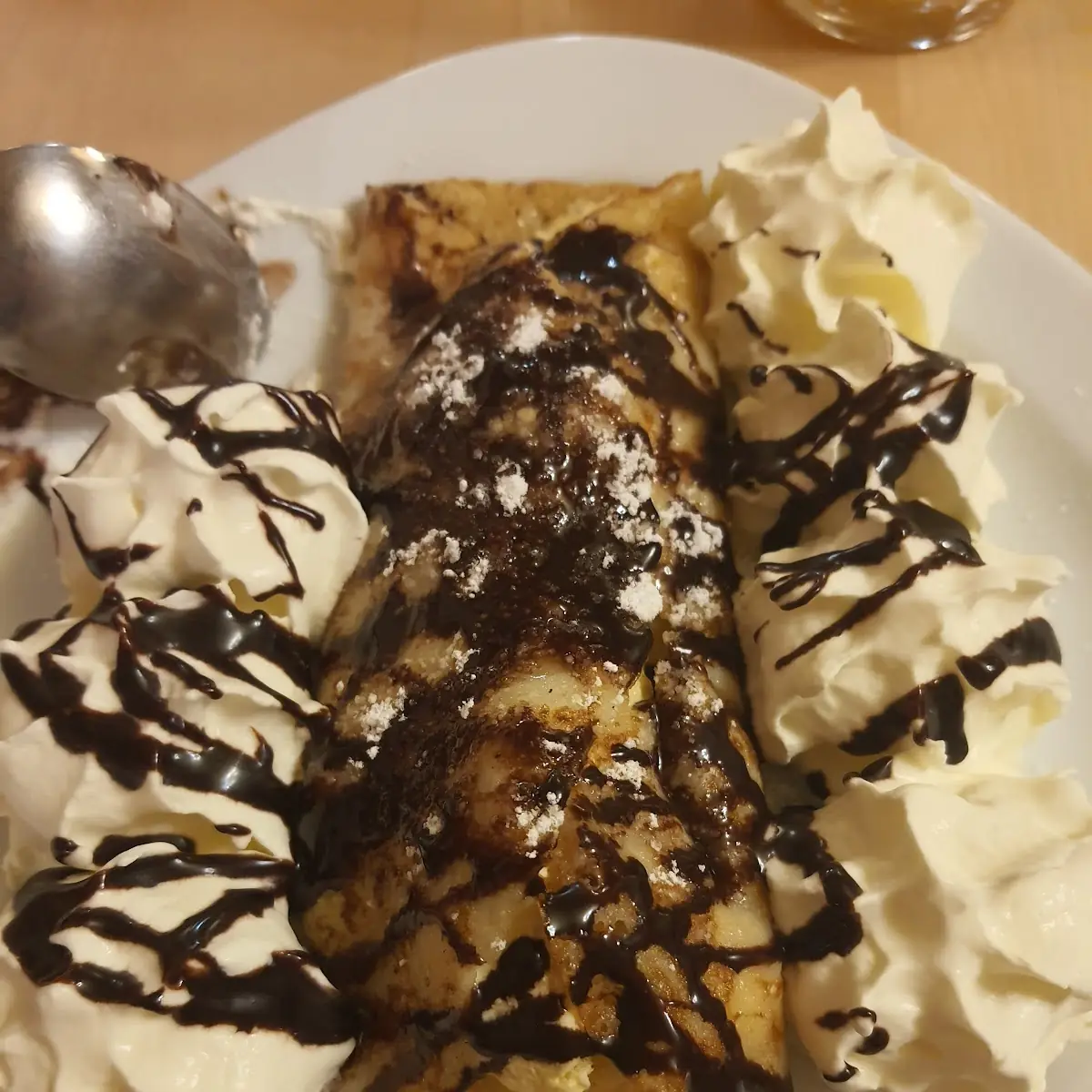 Palatschinken Mit Schokoladensauce