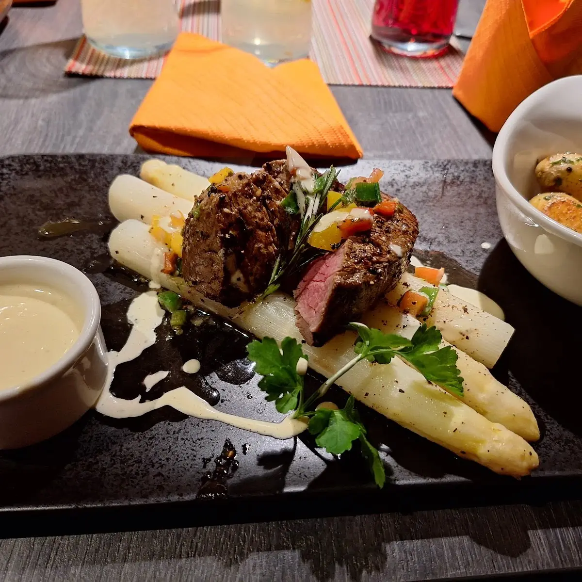 Rinderfilet Mit Spargel