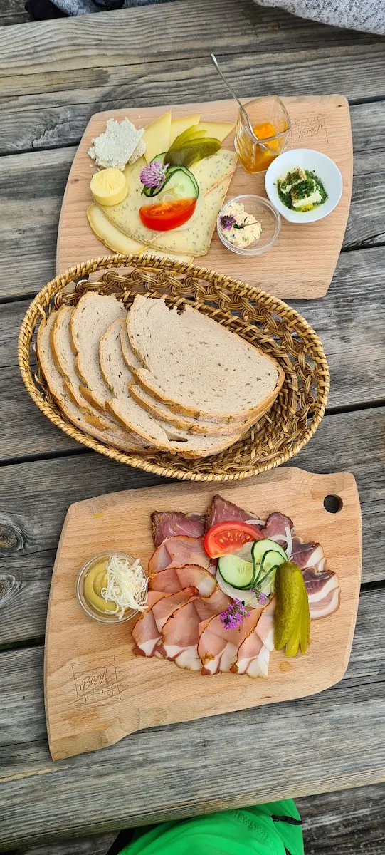 Brettljause Mit Bauerbrot