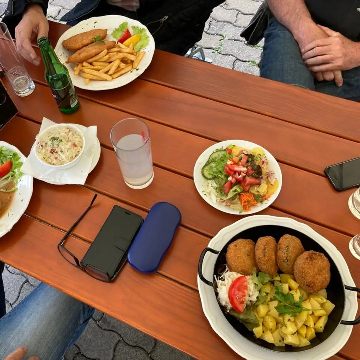 Schnitzel Menü Schweins Raten Und Gebrackene Blunzn
