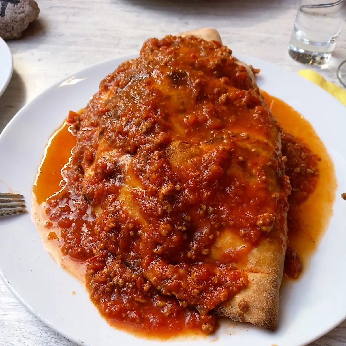 Galzone Mit Bolognese