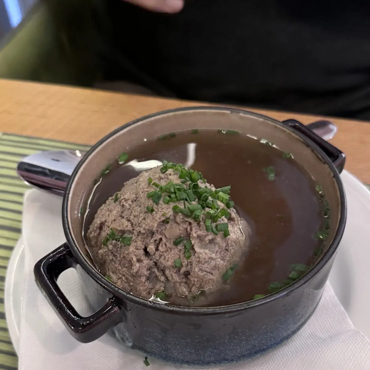 Leberknödelsuppe