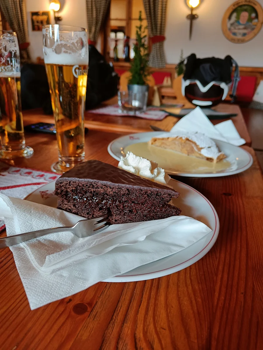 Zwarte Woud Taart En Appelstrudel