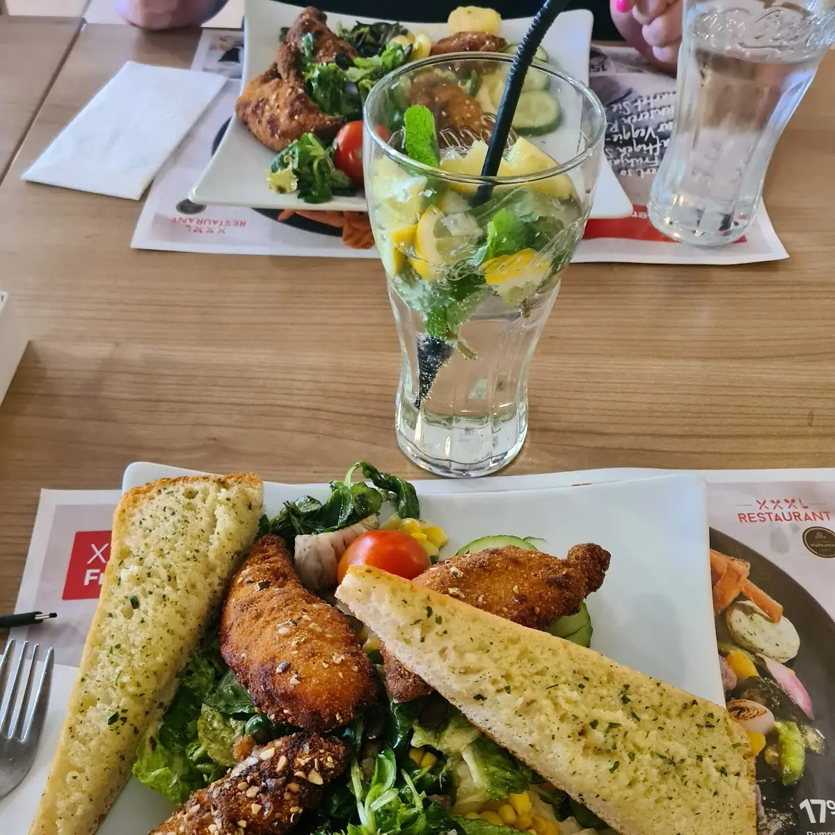 Backhähnchen Salat