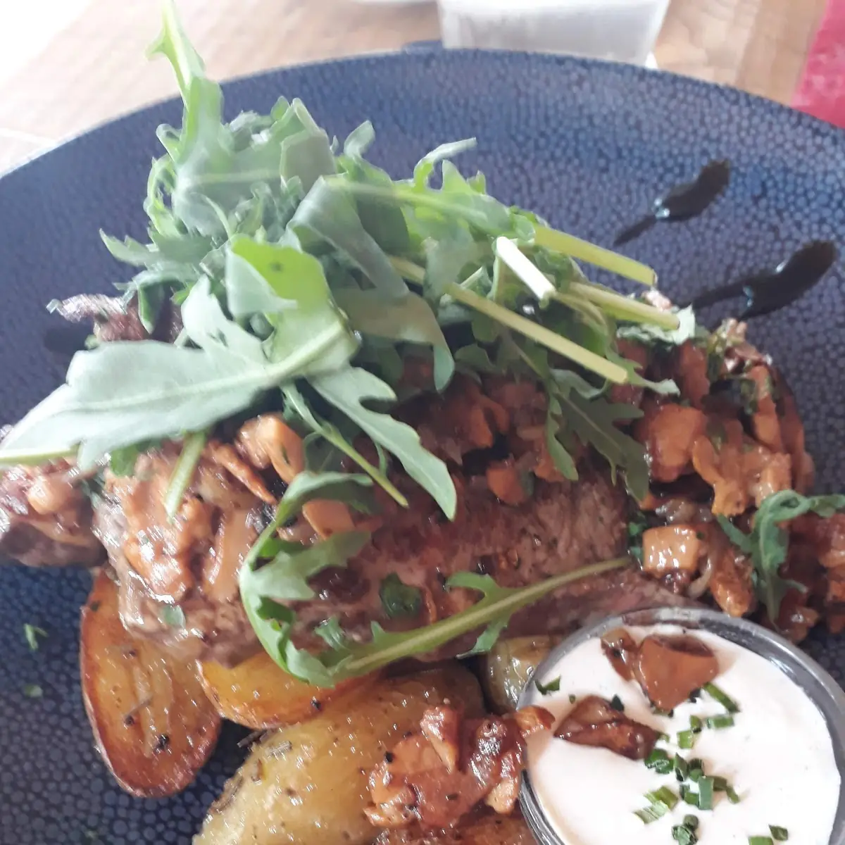 Damensteak Mit Frische Eiaschwammal