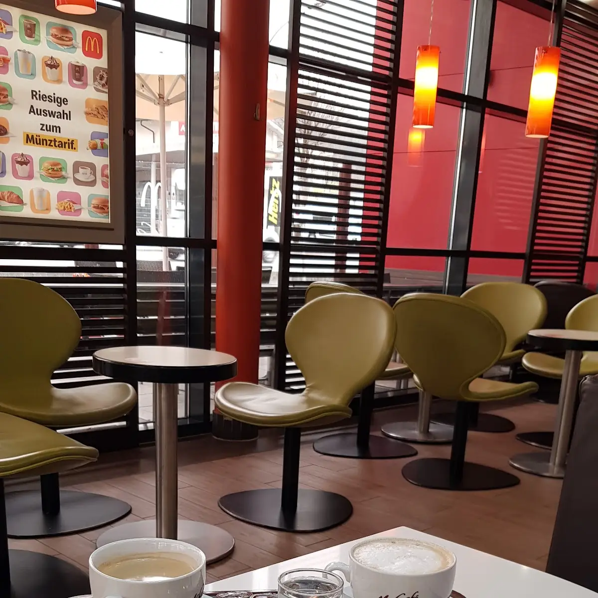 Marzipan Torte Und Kaffee