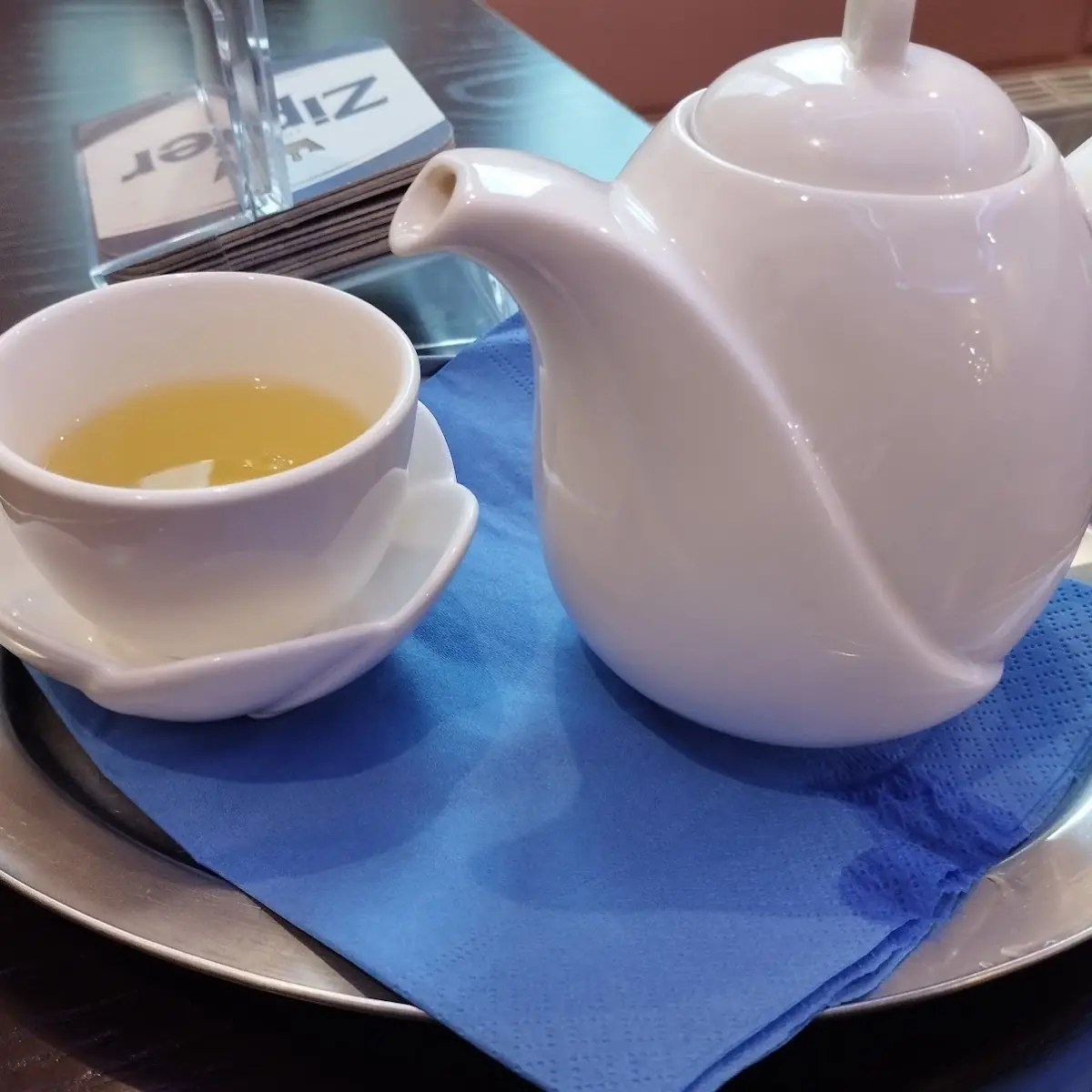 Acht Schätze Tee