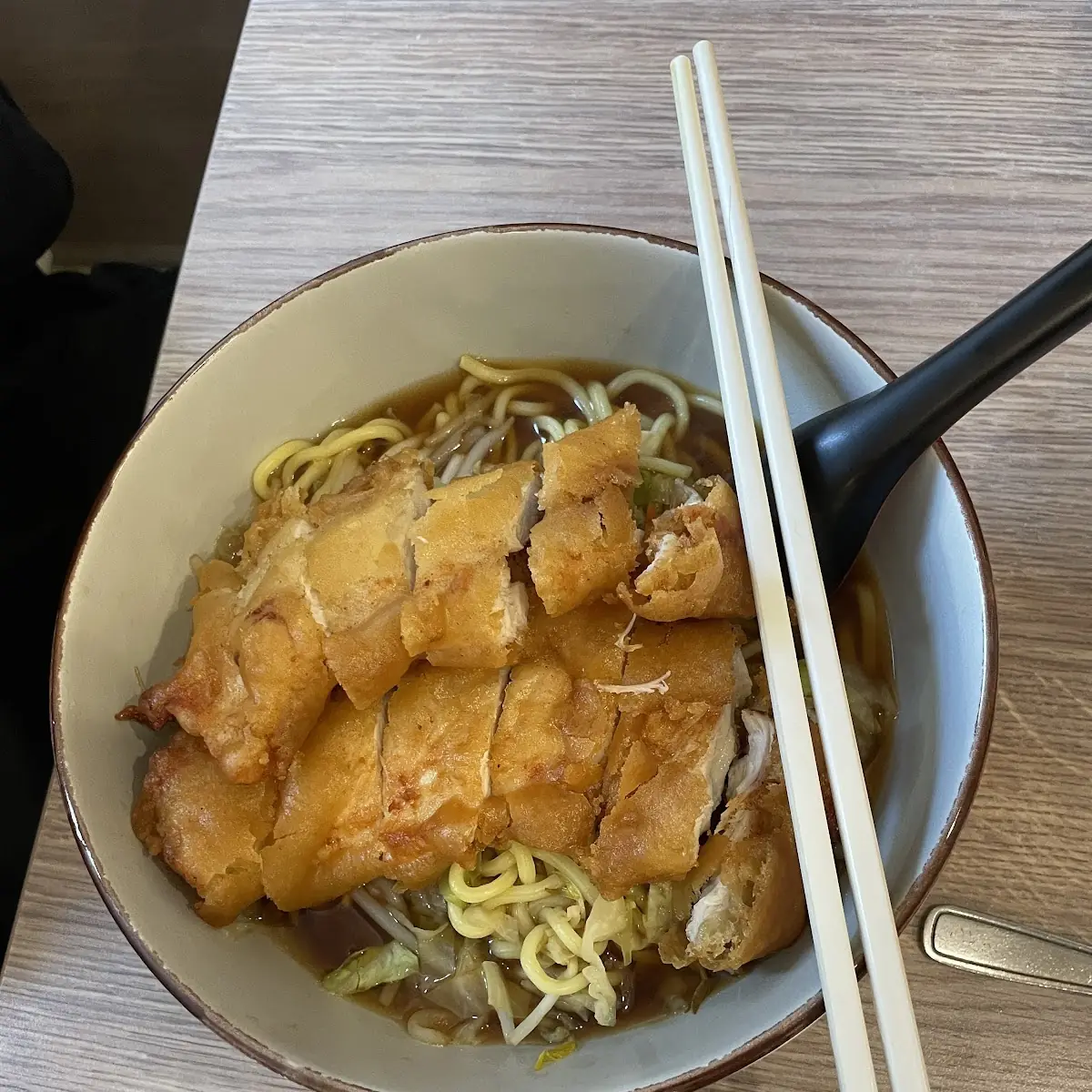 Ramen Mit Knusprigen Huhn