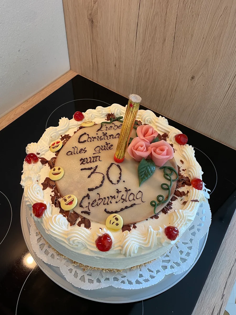 Schwarzwälder Kirsch Torte Mit Deko