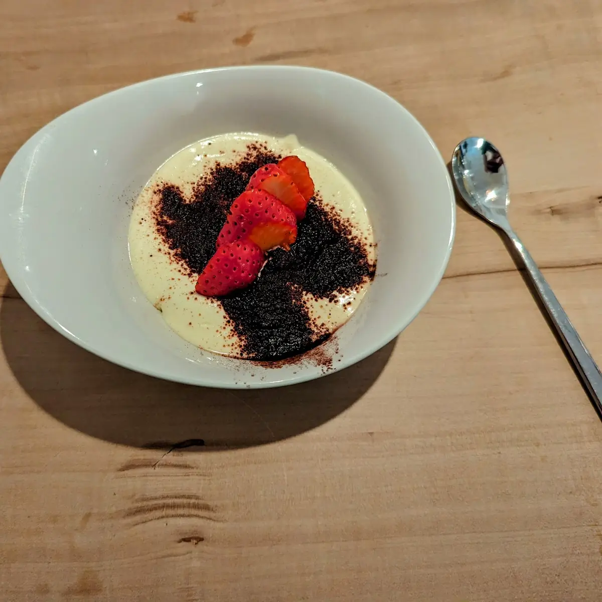 Erdbeer-tiramisu