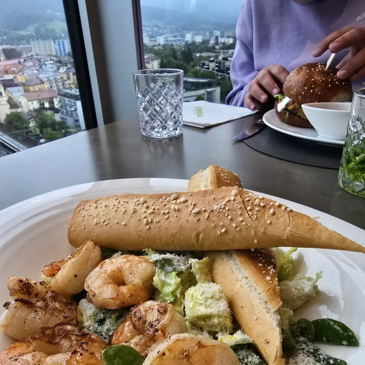 Cesar Salat Mit Garnelen