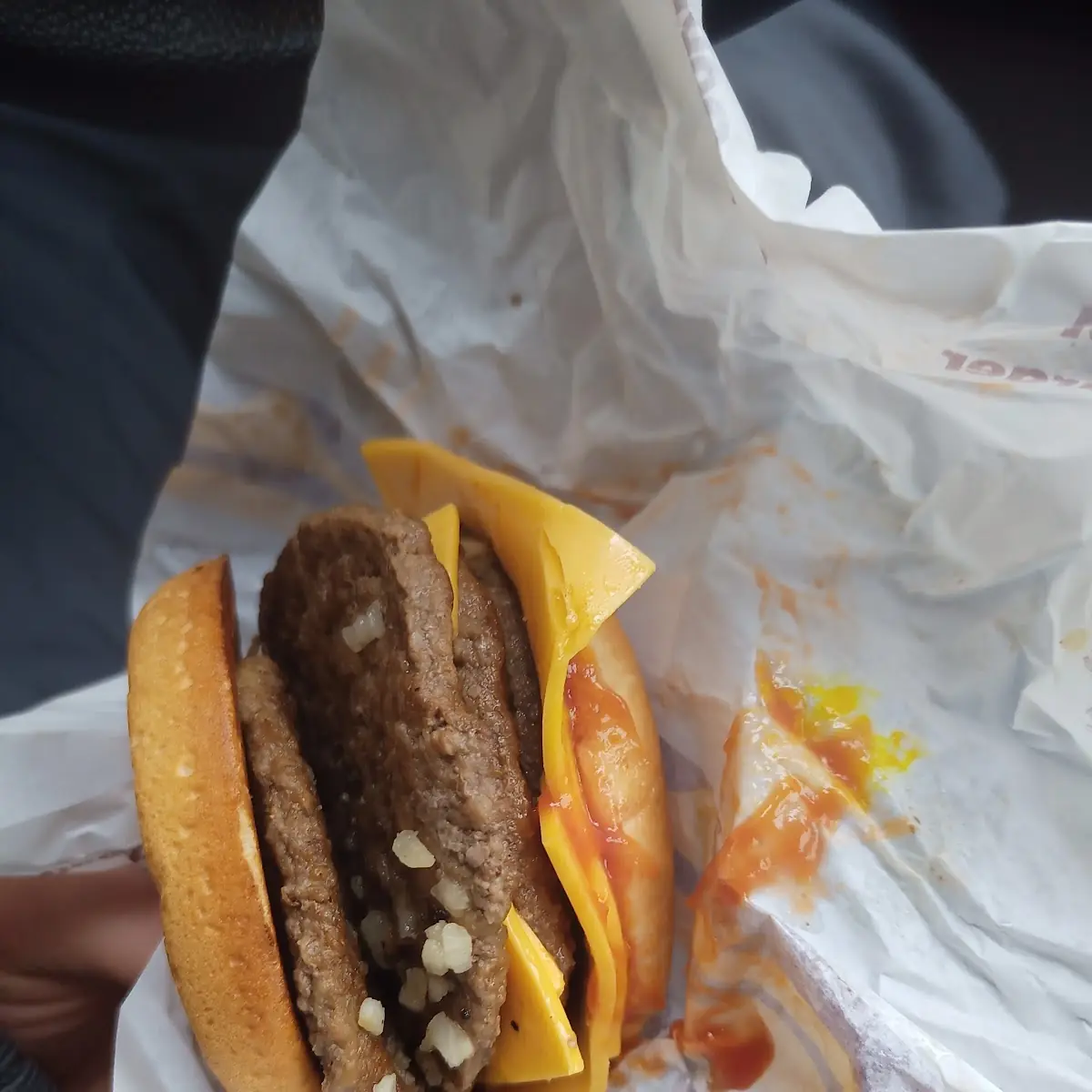 Double Cheeseburger Mit 2x Extra Fleisch Patty Und 2x Extra Käse Quattro-cheesie