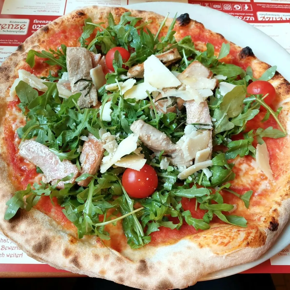 Pizza Tonno Fresco