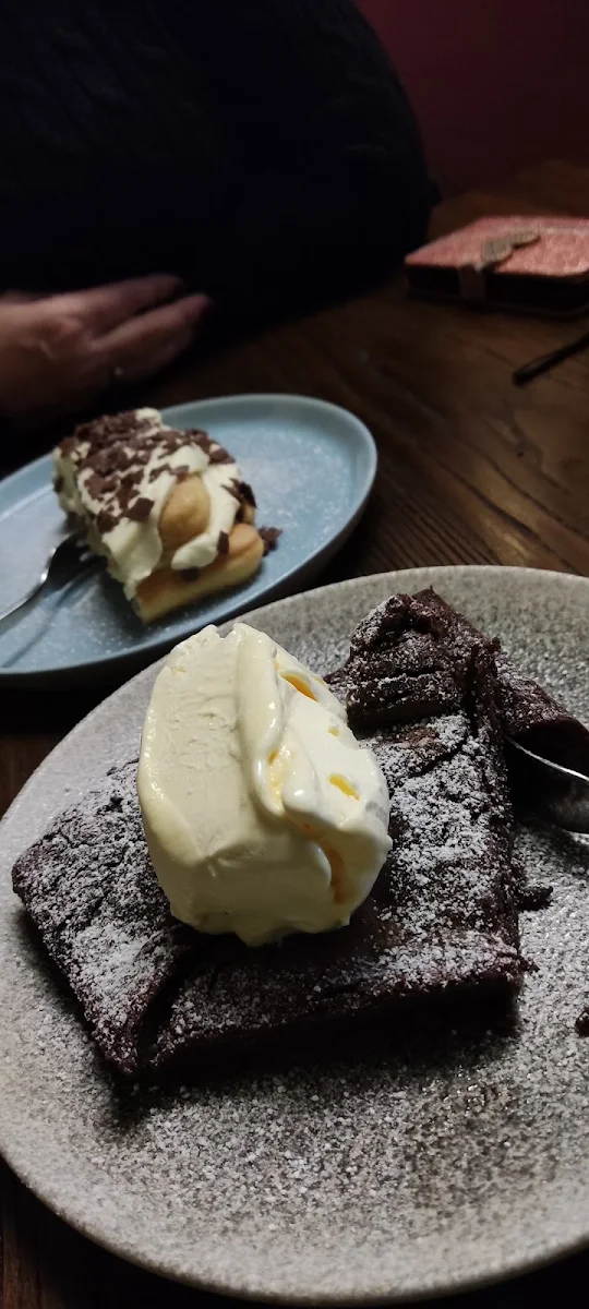 Highlights, Bistro Domino