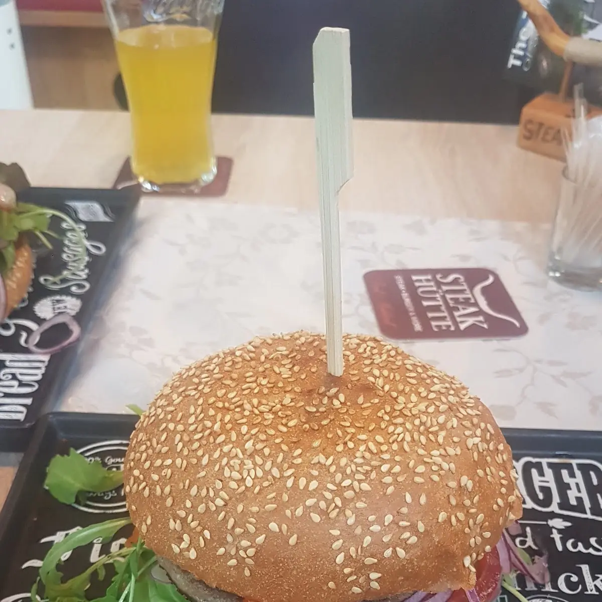 Balkan Burger
