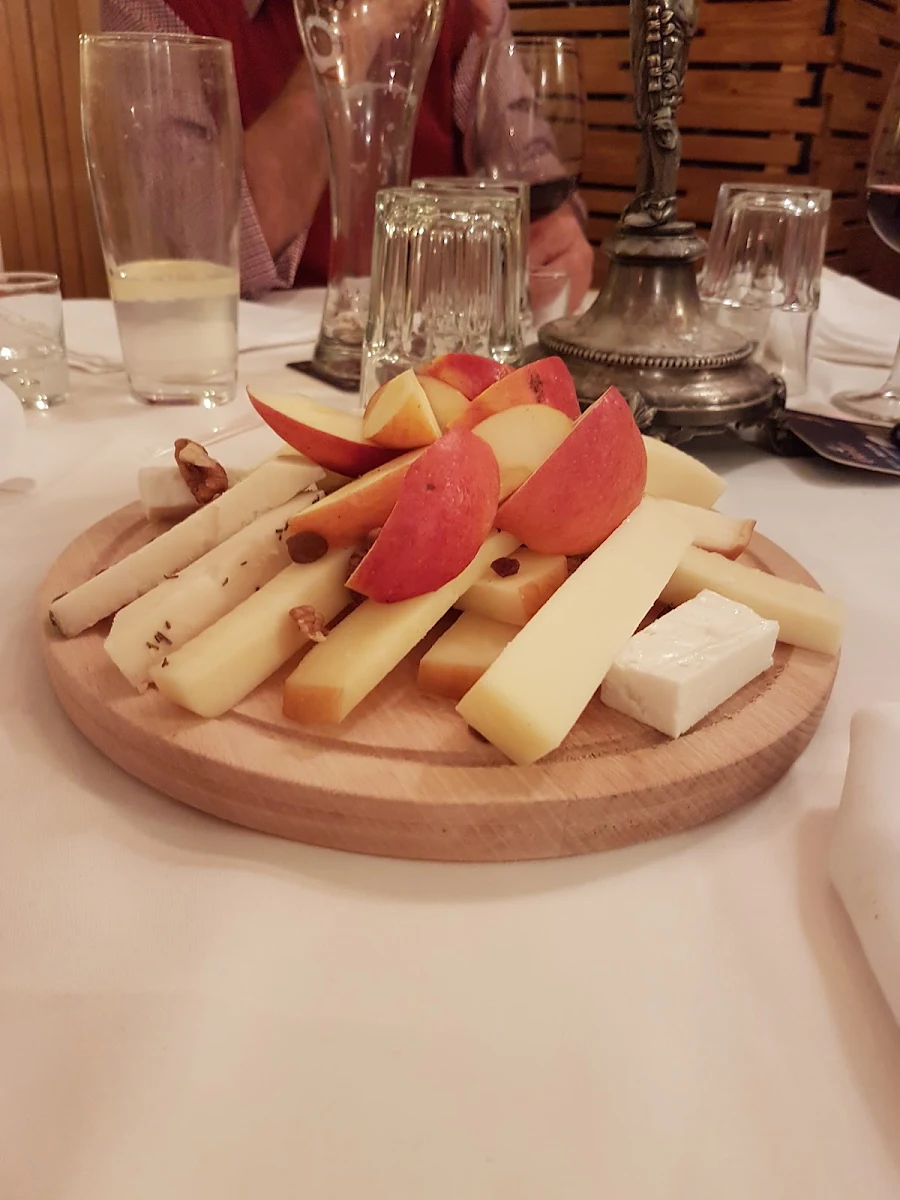 Cheese with Apple