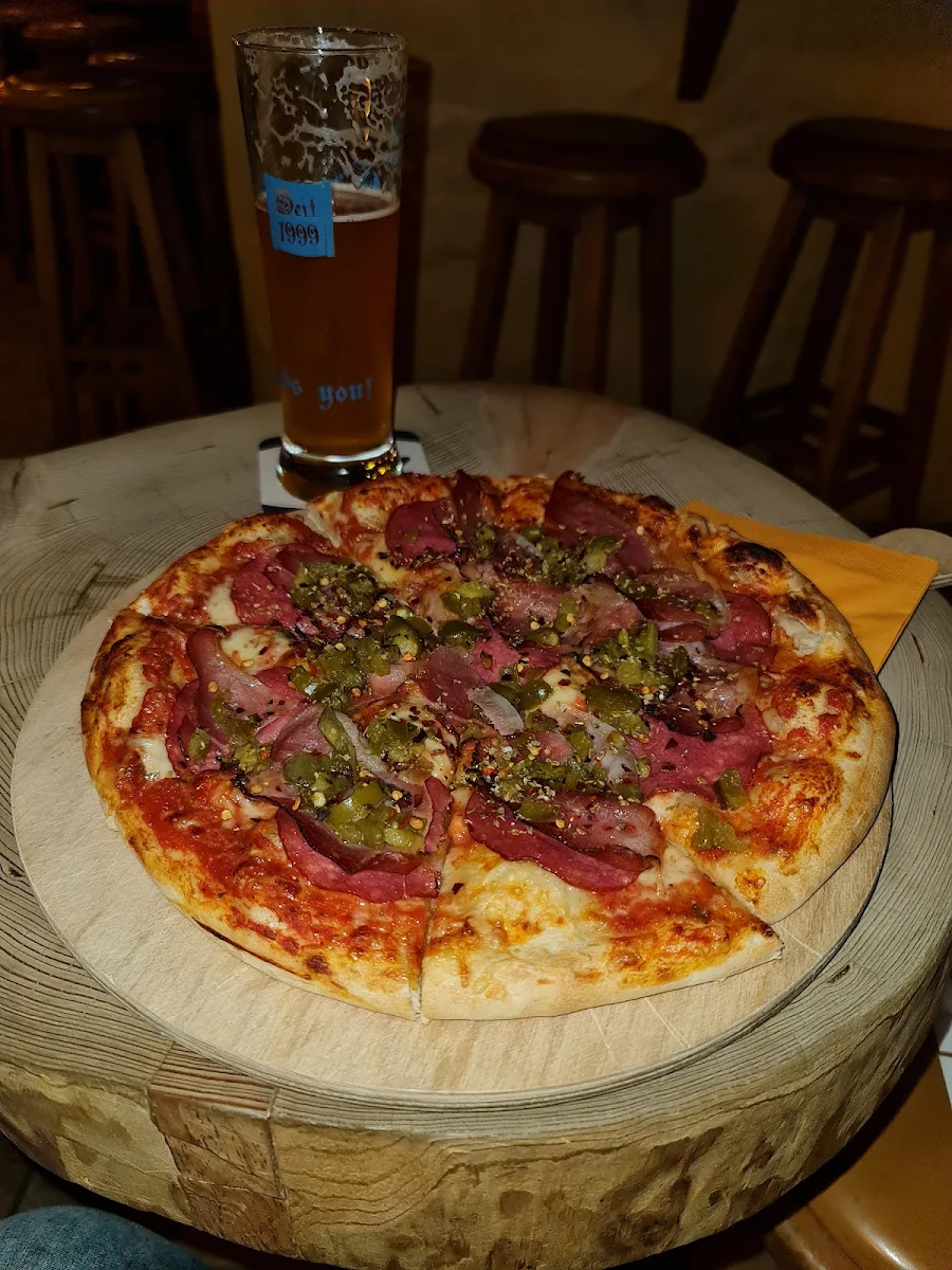 Pizza Mephisto