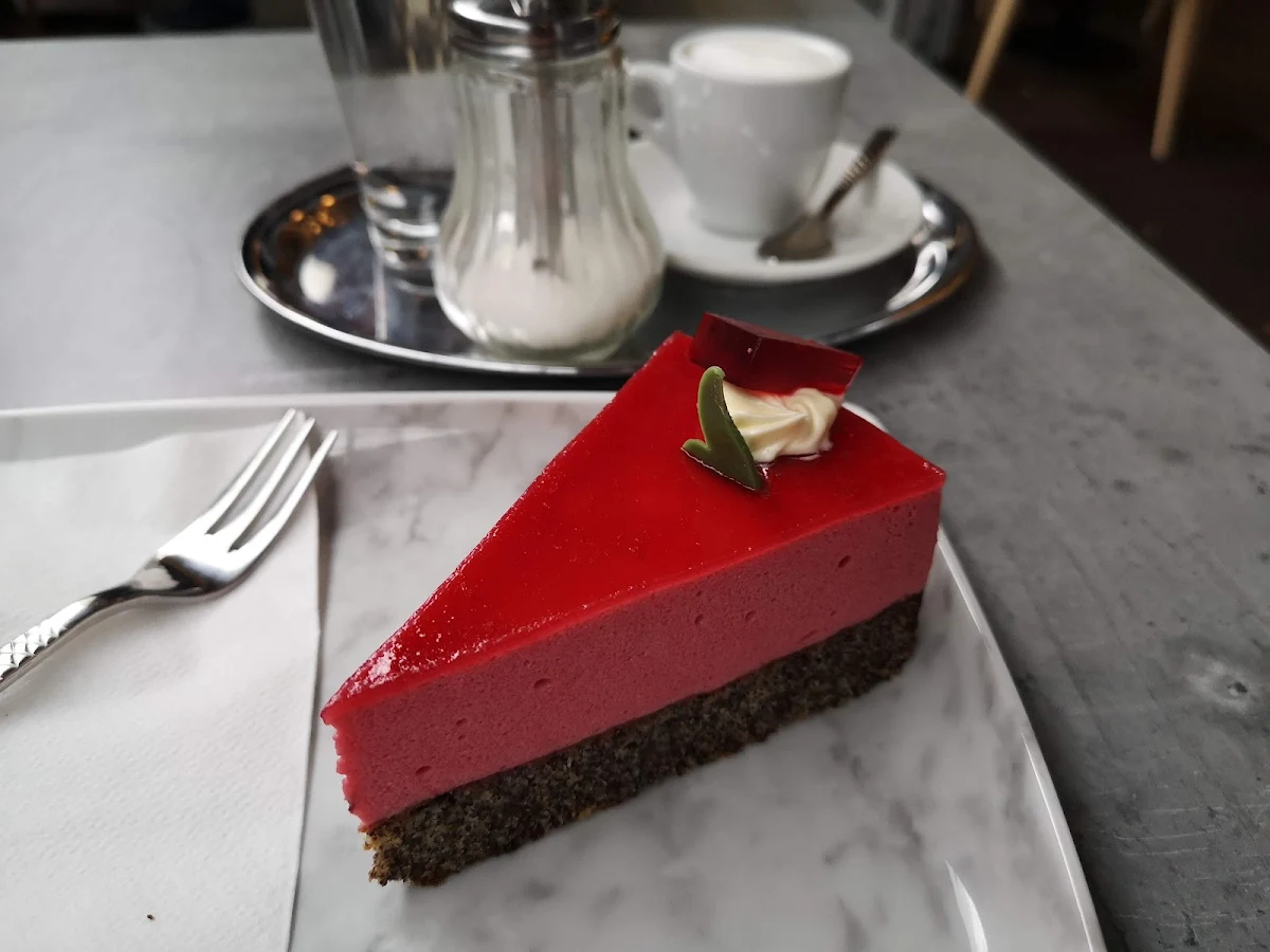 Himbeer Mohn Torte