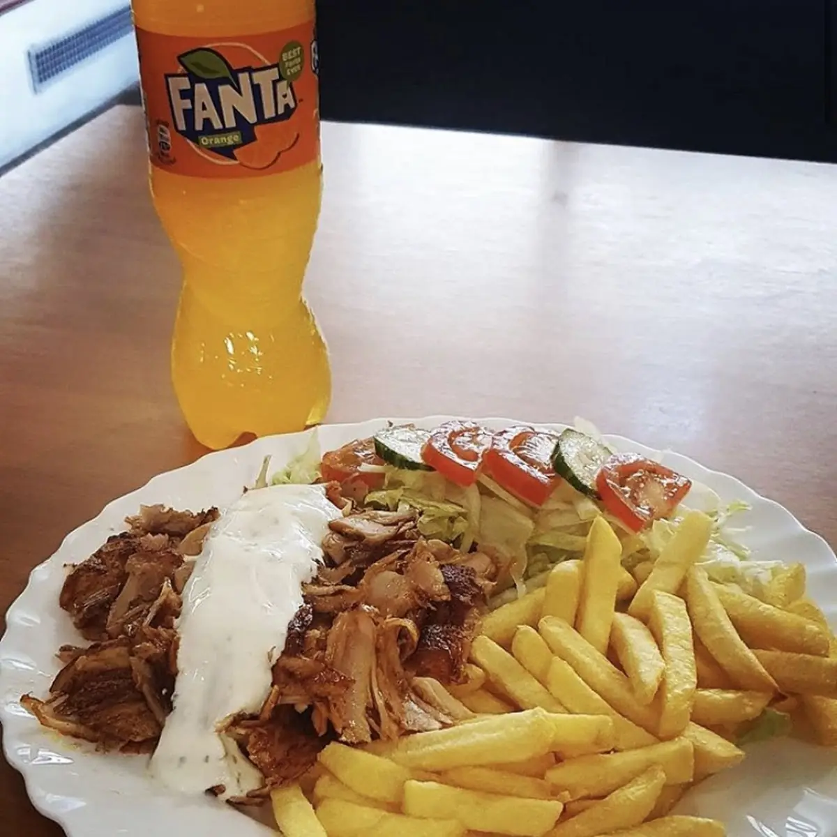 Kebapteller Mit Pommes Frites