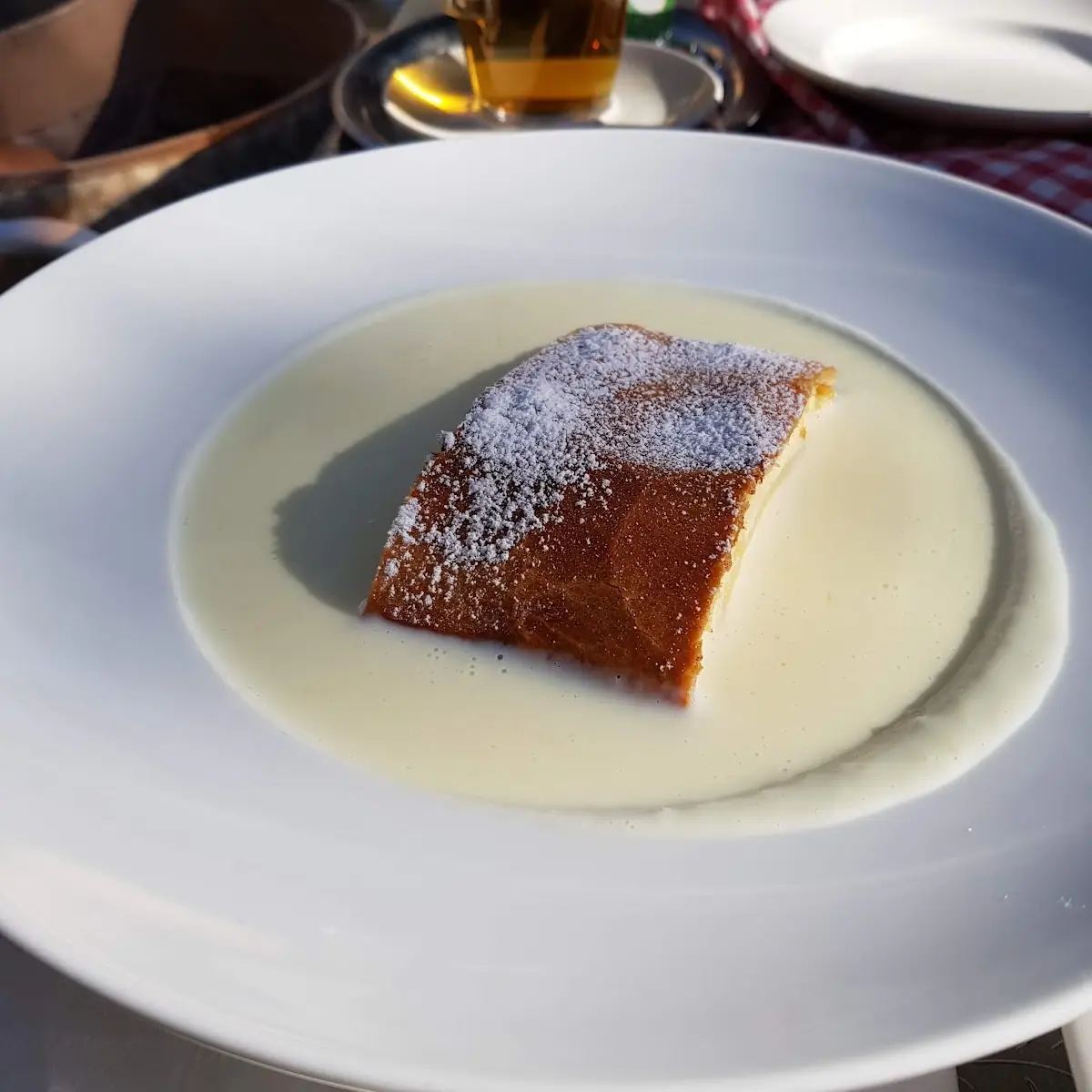 Topfenstrudel Mit Vanillesauce