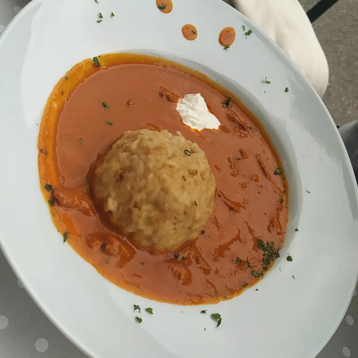 Eierschwammerlgulasch