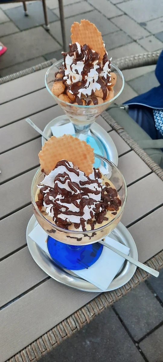 Amarettobechet Und Malagabecher