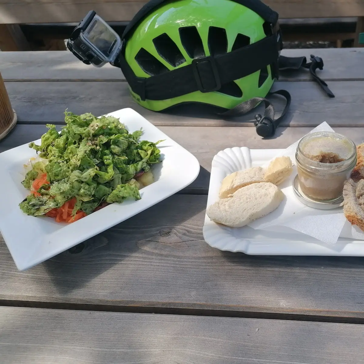 Aufstrich Und Salat