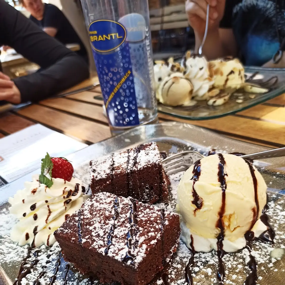 Schokokuchen Mit Vanilleis