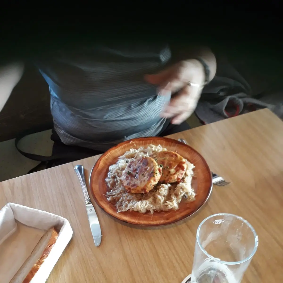 Almrösti Mit Bergkäse Spigelei U Salat