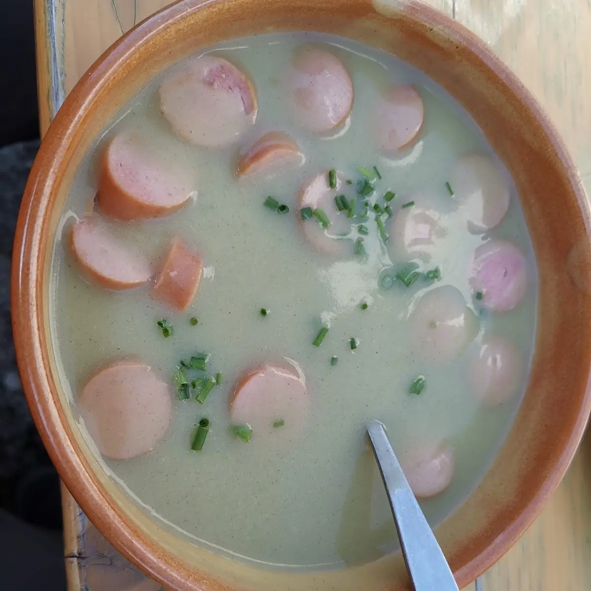 Erbswurstsuppe Mit Würstel