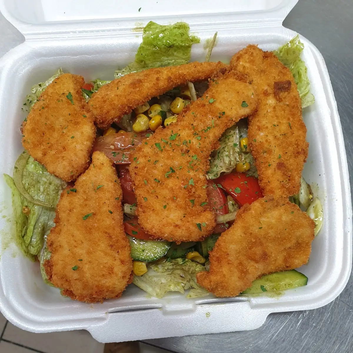 Backhendl Salat