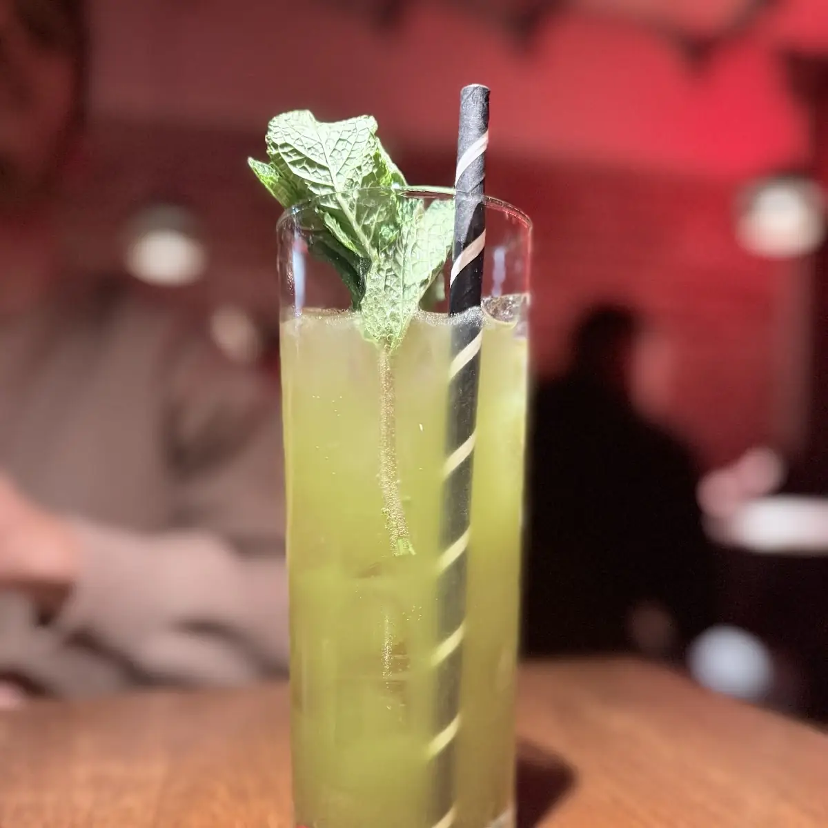 Hausgemachte Matcha Limonade