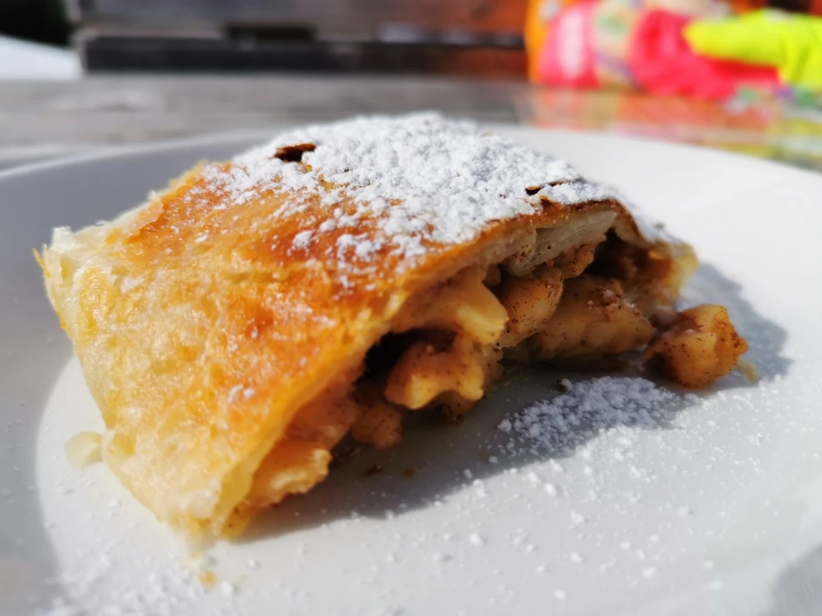 Apfelstrudel