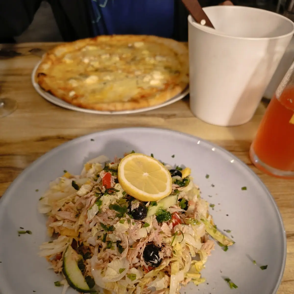 Salată Cu Ton Și Fructe De Mare