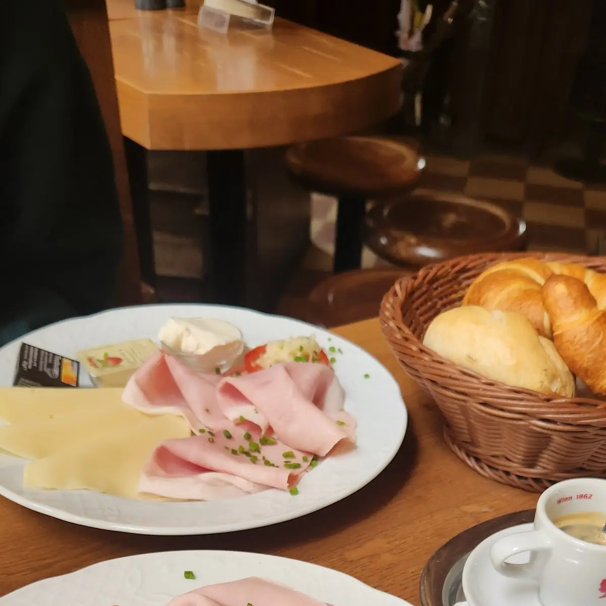Getoastetes Schwarzbrot Einstein