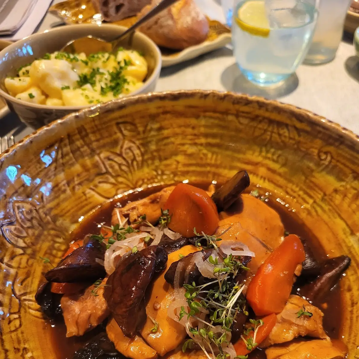 Coq Au Vin Rouge