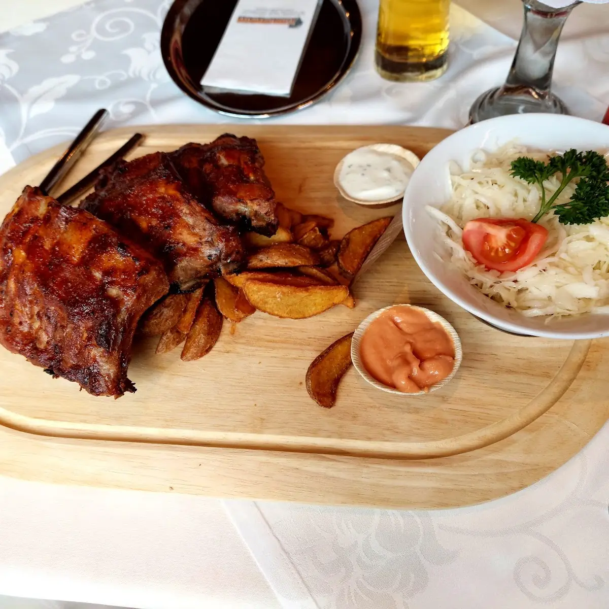 Pommes Und Krautsalat