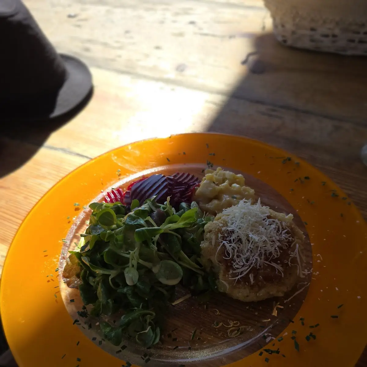 Salat Mit Käspressknödel
