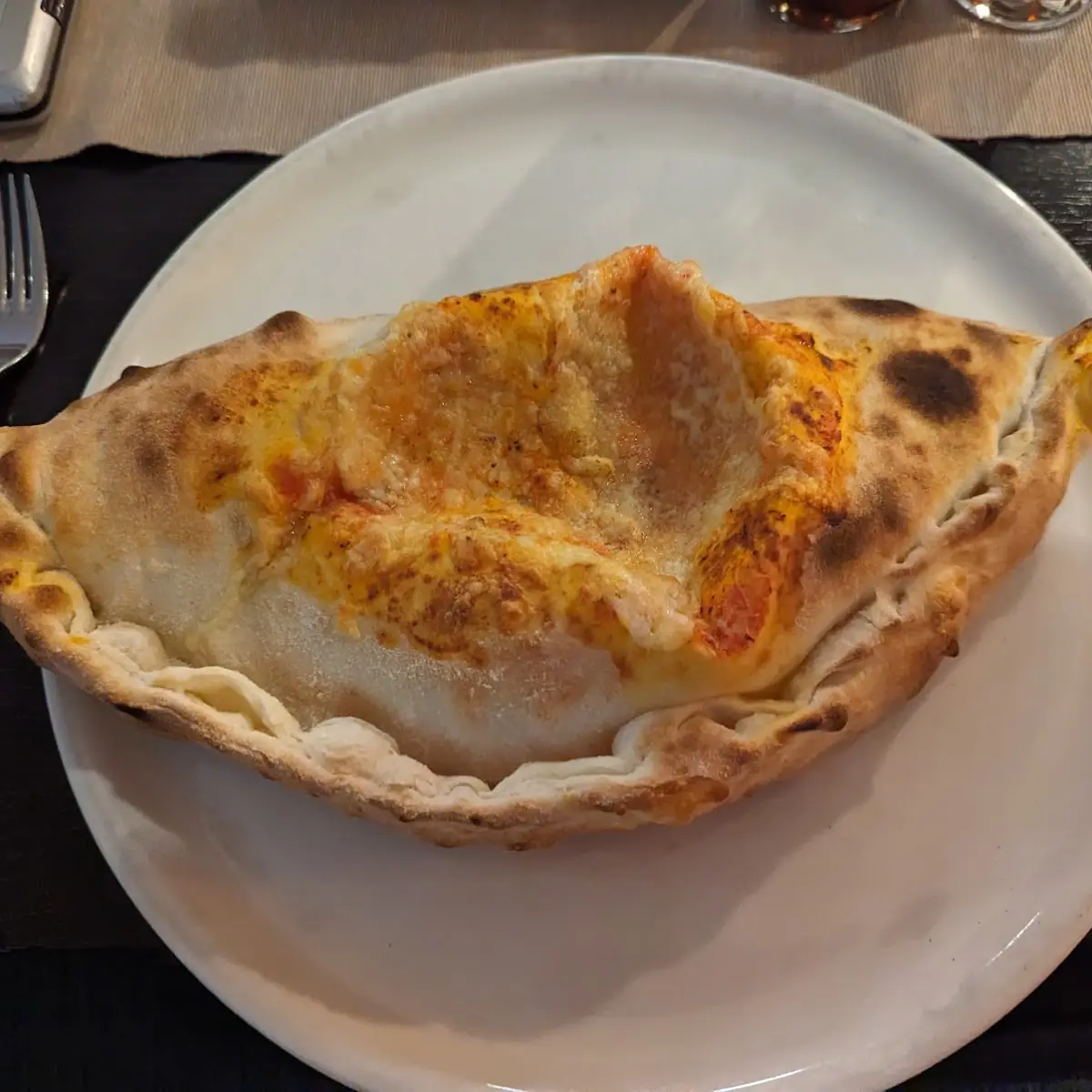 Pizza Calzone
