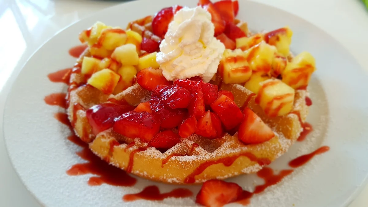 Erdbeerwaffel Mit Ananas