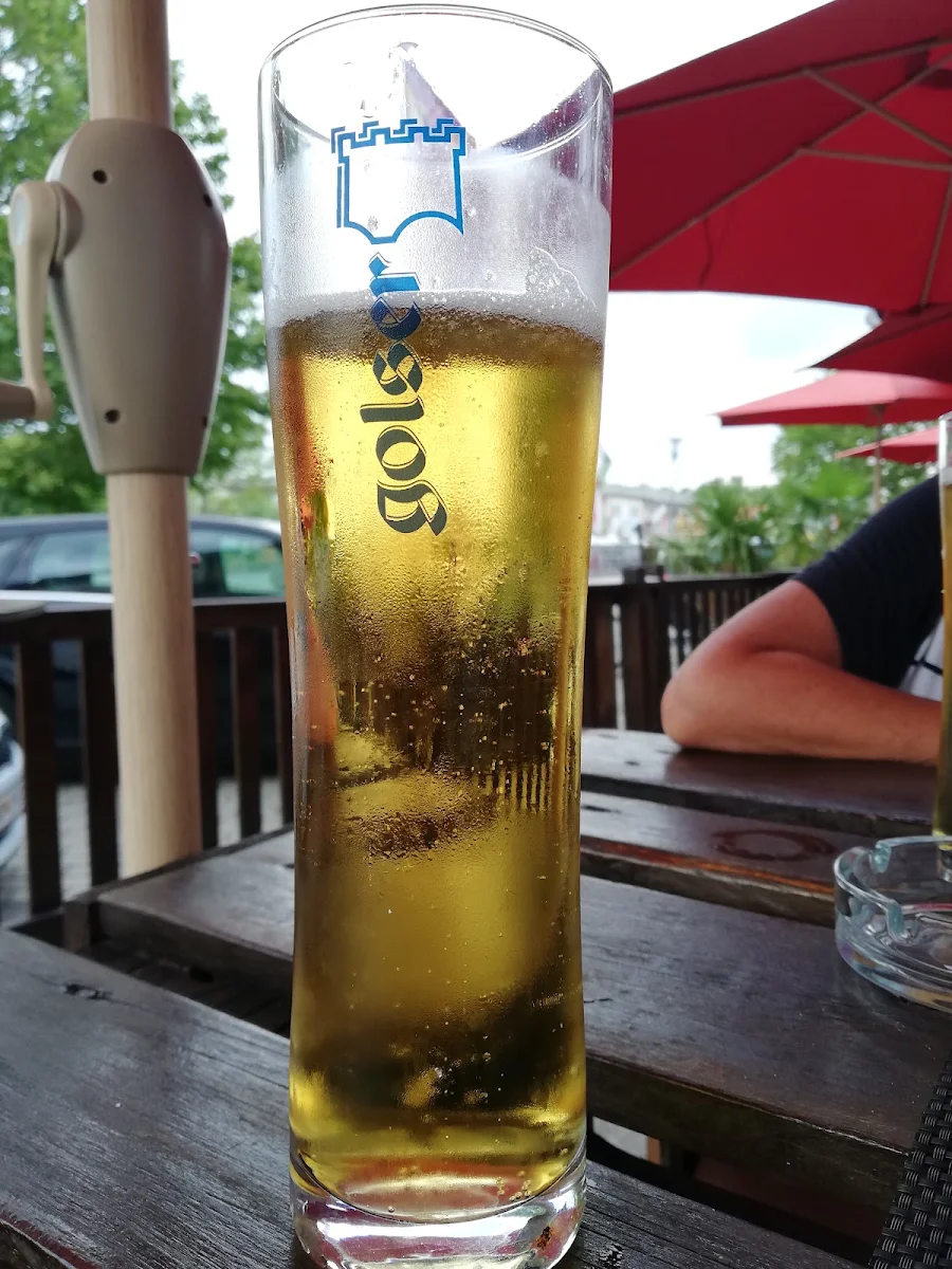 Leckeres Pannonisches Bier Von Der Golser Brauerei