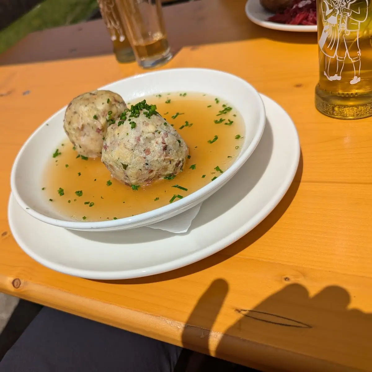 Speckknödel Suppe