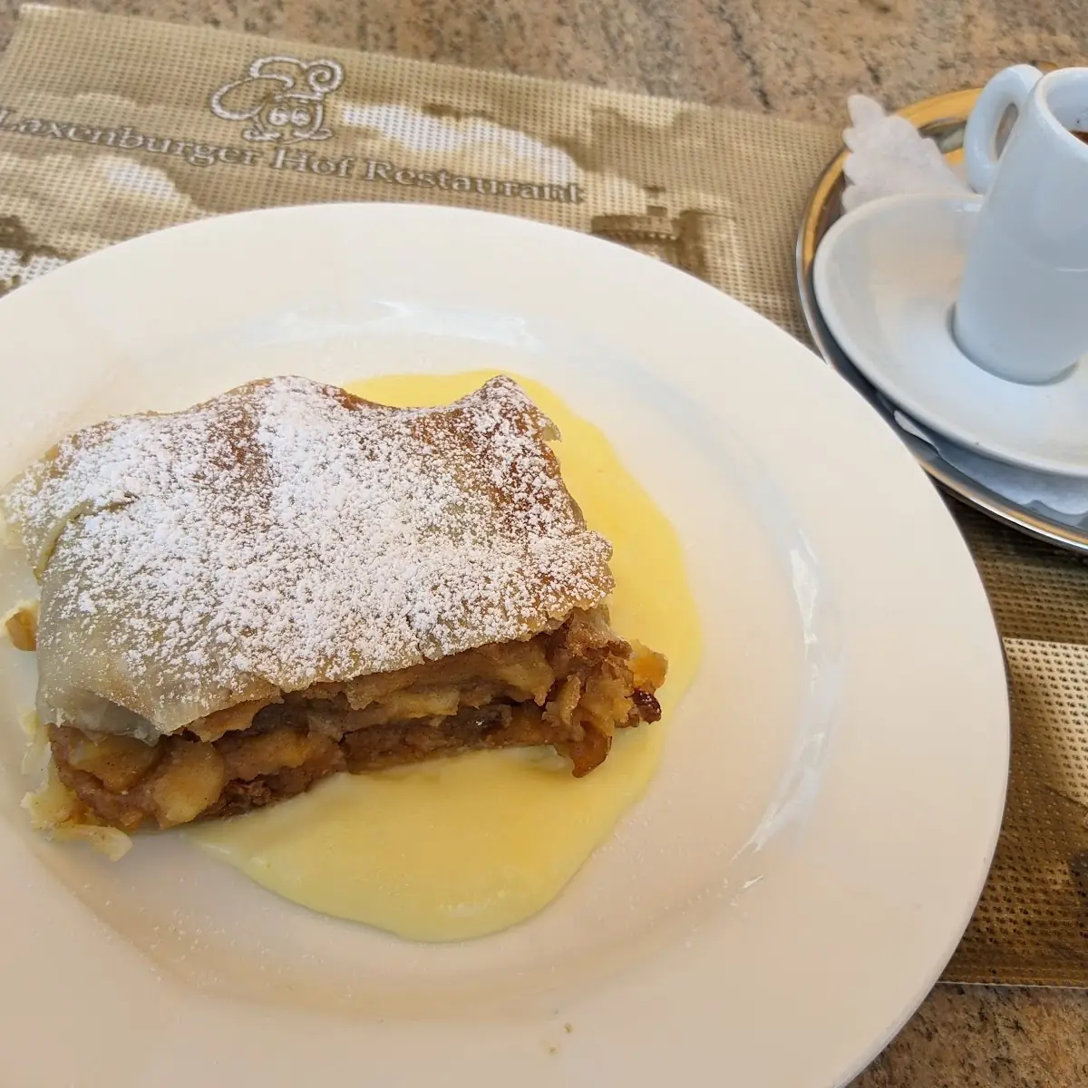 Apfelstrudel