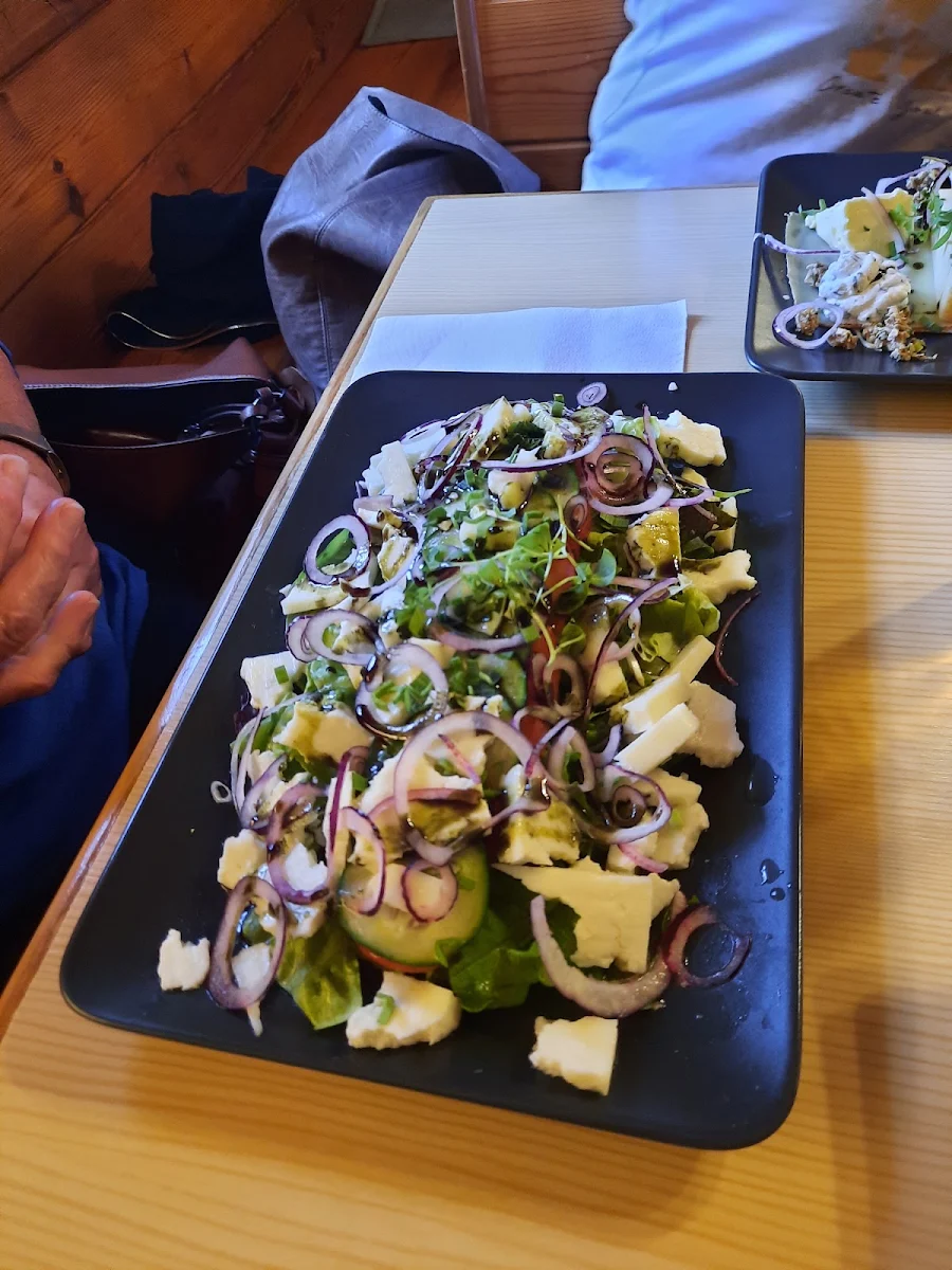 Schafskäse Salat