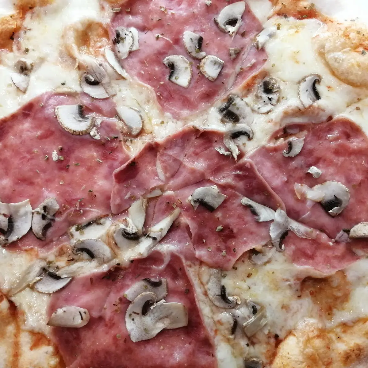 Prosciutto Funghi