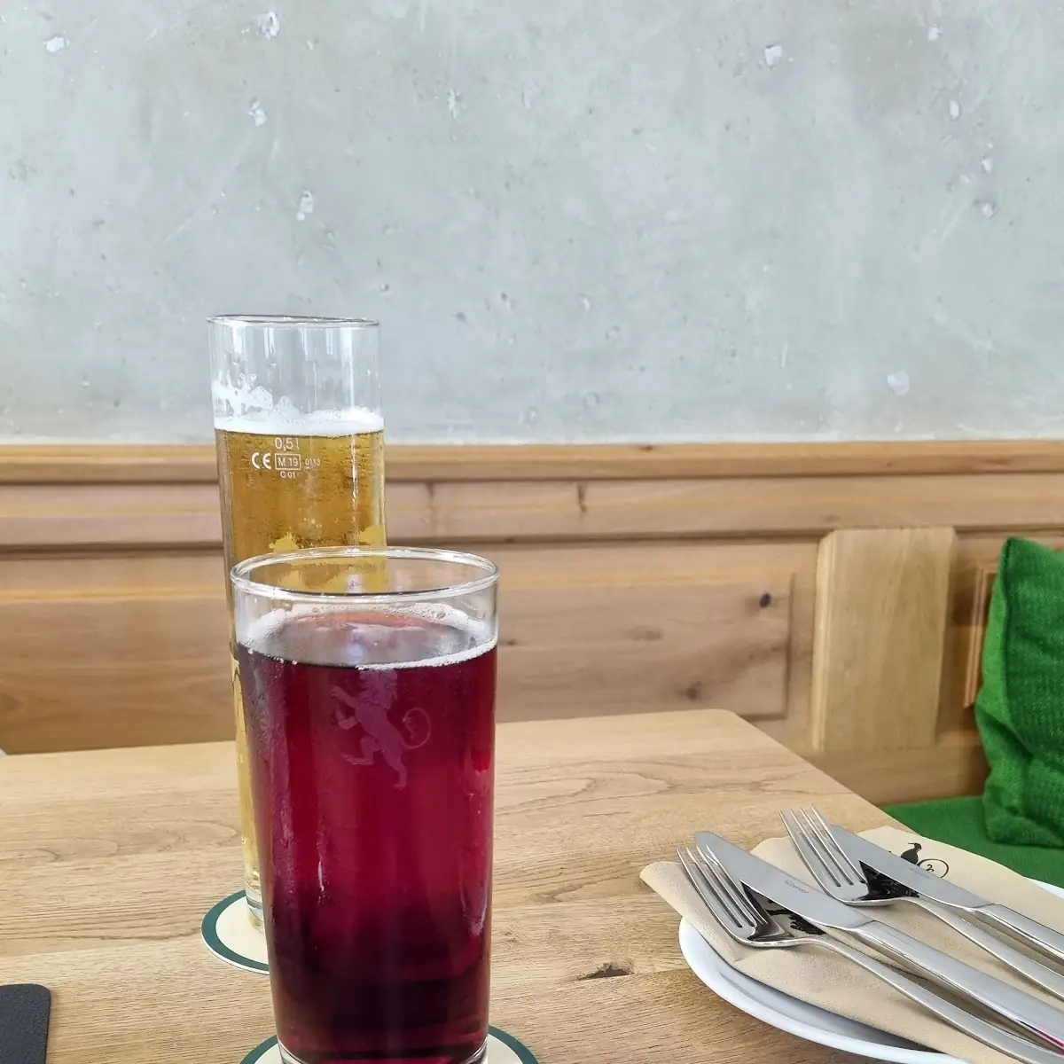 Johanisbeerschorle