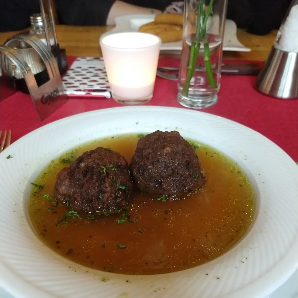 Leberknödelsuppe